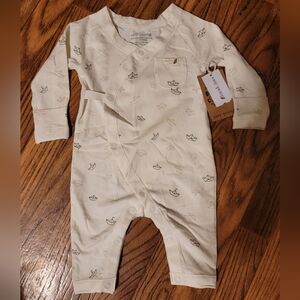 Organic cotton easy peasy 3-6 nwt